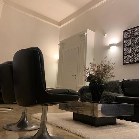 Bari Downtown Luxury Apartment Екстериор снимка