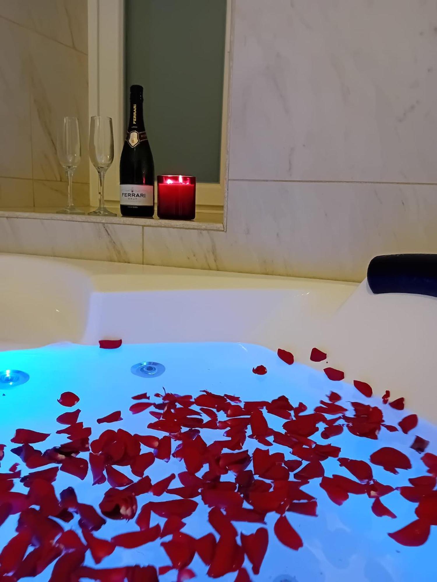Bari Downtown Luxury Apartment Екстериор снимка