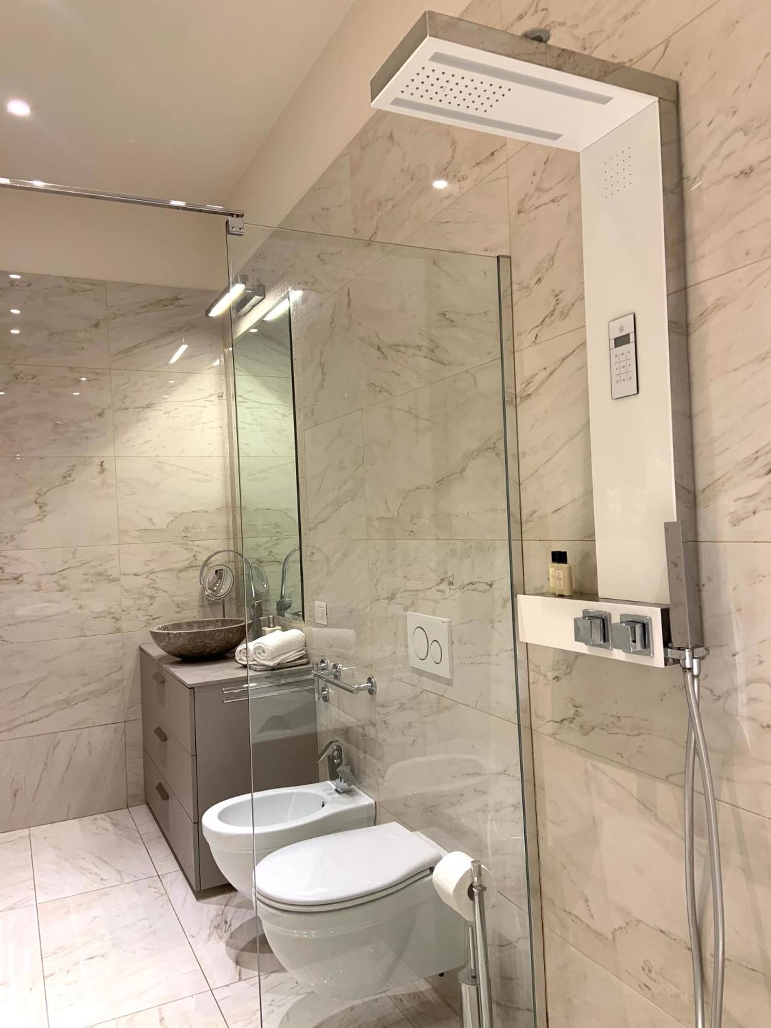 Bari Downtown Luxury Apartment Екстериор снимка